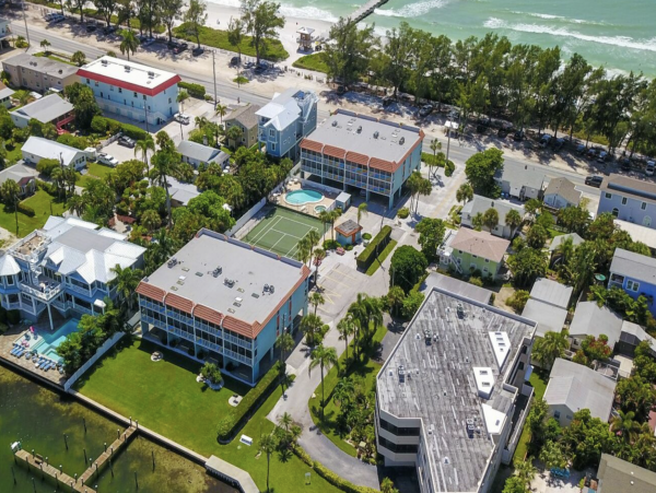 Bradenton Beach Gulf to Bay Community Stroll Onto the Beach
